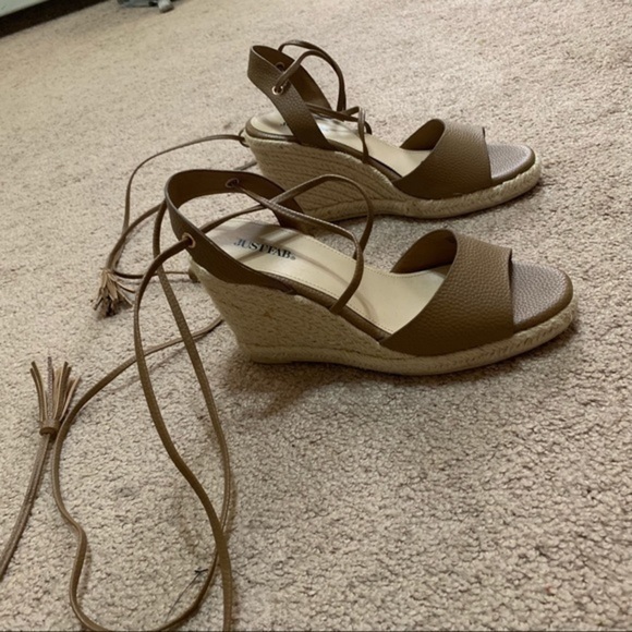 Just Fab Tan Light Brown Lace Up Wedges Size 8.5 - Picture 2 of 8